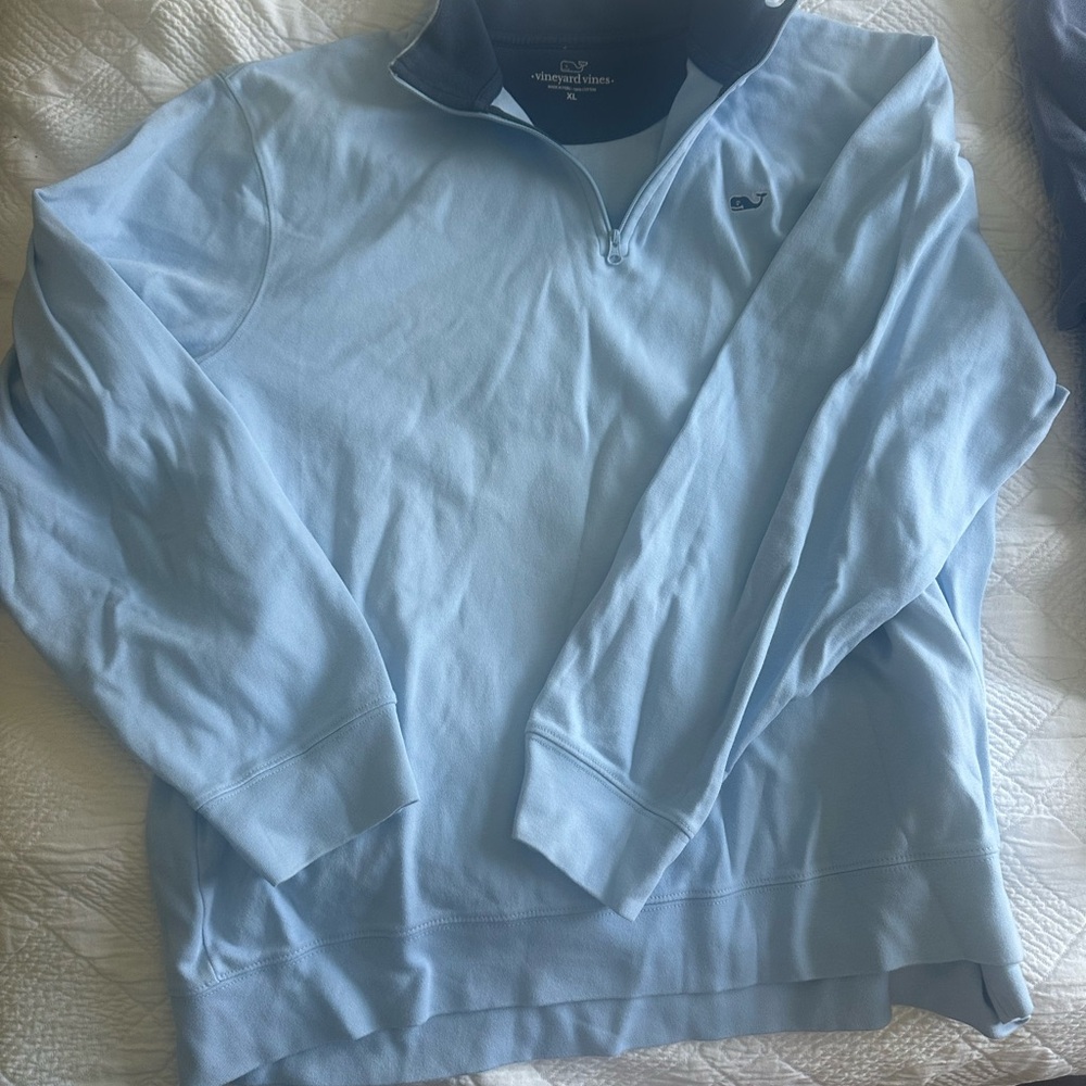 Vineyard Vines Men’s Light Blue Quarter-Zip Pullover Sweater